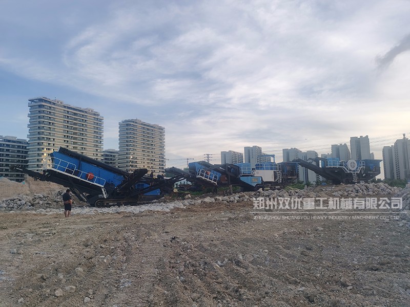 广州玄武岩碎石机 200t 流动作业 移动破碎筛分站